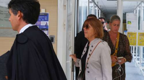 Διακόπηκε η δίκη των βιαστών της Ζιζέλ: Για έντονους πόνους παραπονέθηκε ο σύζυγός της που έχει σοκάρει τη Γαλλία