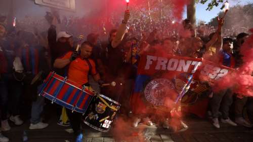 Μπαρτσελόνα: Τέλος τα γήπεδα για τρεις οπαδούς των Καταλανών - Ρατσιστικές προσβολές και ναζιστικοί χαιρετισμοί