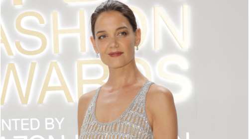 Κέιτι Χολμς: Η glam εμφάνιση με μεταλιζέ διχτυωτό φόρεμα - Αριστοκρατική και υπέρλαμπρη