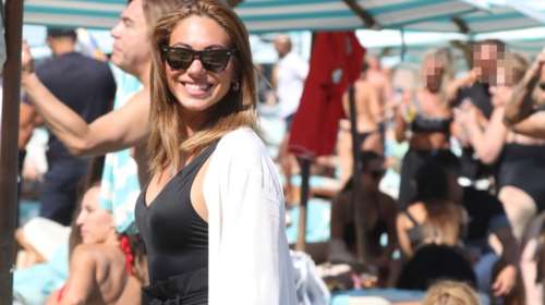Η Ευρυδίκη Βαλαβάνη φοράει τα ιδανικά μαγιό για σωματότυπο κλεψύδρα