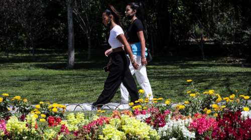 Πρώιμο καλοκαίρι από την Τετάρτη: Θερμοκρασίες έως και 10 βαθμούς πάνω από τις κανονικές, λέει ο Θ. Κολυδάς