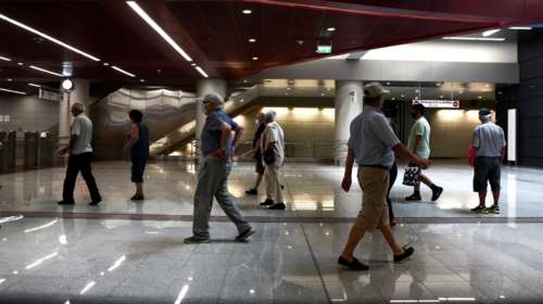 Δίωξη για κακούργημα στους 35 πορτοφολάδες που δρούσαν σε μέσα μεταφοράς και καταστήματα