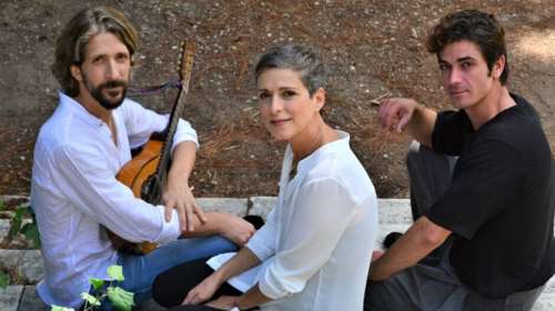 Οι... "Αγριες Μέλισσες" αγριεύουν τις νύχτες στο Γυάλινο Μουσικό Θέατρο