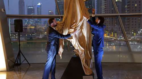 Νίκος Φλώρος: Δημιούργησε γλυπτό εμπνευσμένο από τη φωνή της Μαρίας Κάλλας - Τα αποκαλυπτήρια στο Ντουμπάι