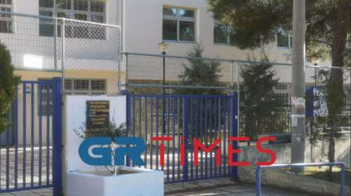 Θεσσαλονίκη: Χειροπέδες σε 19χρονο εξωσχολικό για το μαχαίρωμα 17χρονου μαθητή - &quot;Θα έρθω το βράδυ σπίτι σου&quot;