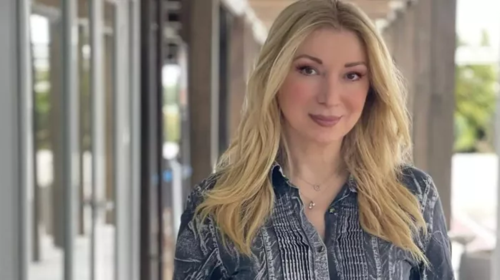 Φωτεινή Κουμάντου: Η κόρη της Ζέτας Θεοδωρακοπούλου είναι φυσική κοκκινομάλλα και κούκλα