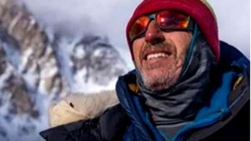 Συγκλονίζει ο γιος του Αντώνη Συκάρη: &quot;Εγώ ελπίζω ότι ακόμα θα εμφανιστεί&quot; [Ηχητικό]