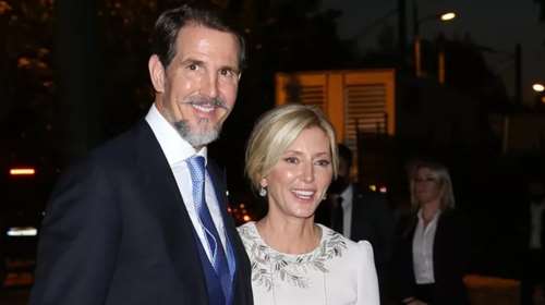 Ο Παύλος Γλίξμπουργκ σε μία σπάνια φωτογραφία με τους τέσσερις, γοητευτικούς γιους του