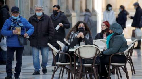 Bloomberg για Ευρώπη: Η επιτάχυνση των εμβολιασμών δείχνει επιστροφή στην κανονικότητα - Η αναφορά στην Ελλάδα