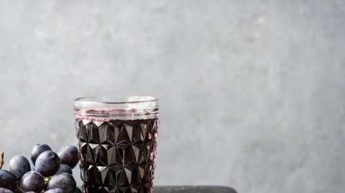 Αυτός ο ελληνικός χυμός καίει το λίπος ενώ κοιμάσαι: Μπορείς να το πίνεις κάθε βράδυ