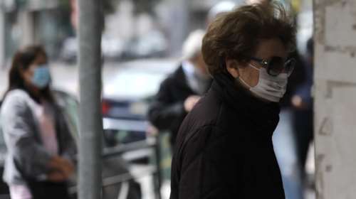 Η πανδημία αύξησε τις καταθέσεις των Ελλήνων αλλά και τα δάνεια σε επιχερήσεις