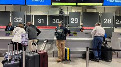 Βρετανία: Το αεροδρόμιο Χίθροου καταργεί τον περιορισμό των 100 ml για τα υγρά στις χειραποσκευές