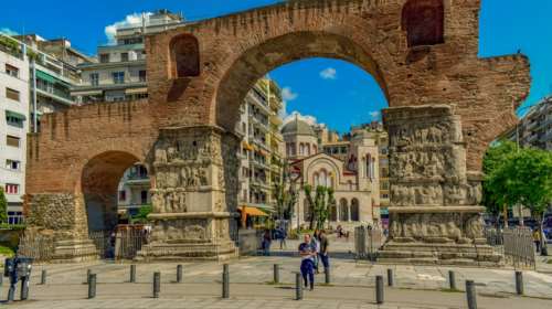 Στα μαχαίρια Ζέρβας - Μπουτάρης για τα ...πασαλάκια της Ερμού