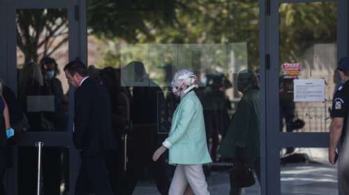 Επίθεση με βιτριόλι: Οργή Λύτρα για το "Ξέρεις γιατί στο έριξα" της Εφης  - "Γιατί δεν ρωτήσατε τι εννοεί;"