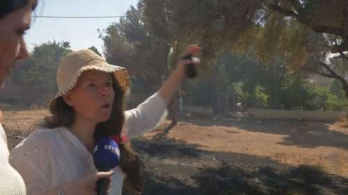 Φωτιά στην Παλαιά Φώκαια: &quot;Κάηκε το σπίτι μου - Ο κόπος και ο ιδρώτας των δικών μου&quot;, λέει κάτοικος με δάκρυα στα μάτια