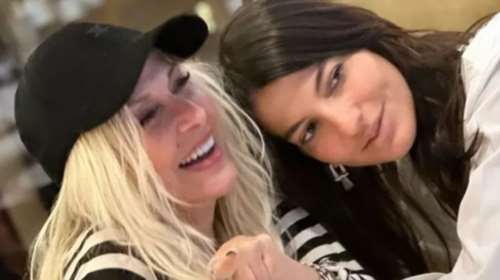 Άννα Βίσση &amp; Δήμητρα Κούστα στη Νέα Υόρκη - Με casual looks και τη Σοφία Καρβέλα