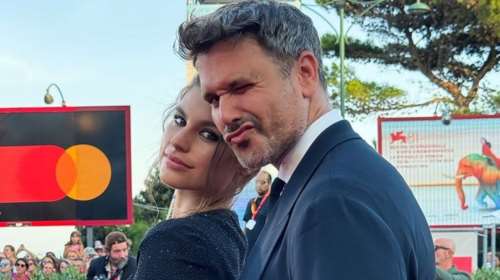 Η Βίκυ Καγιά ποζάρει στον φακό του Μιχάλη Λεβεντογιάννη