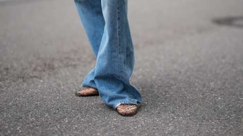 Jelly Shoes: Τα παπούτσια που θα κάνουν level up τα καλοκαιρινά σου looks