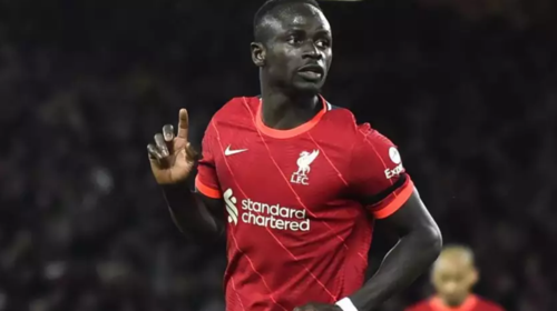 Άστον Βίλα – Λίβερπουλ 1-2: Απέδρασε και ελπίζει ακόμα για τον τίτλο