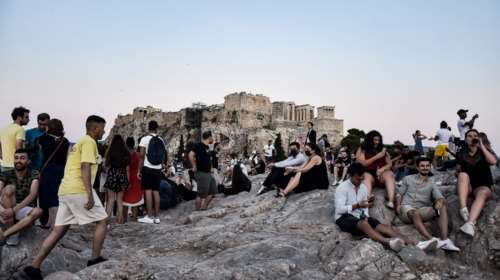 Μαγιορκίνης: Είμαστε μια "ανάσα" από το δεύτερο κύμα της πανδημίας [Βίντεο]