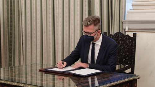 Επίθεση Σκέρτσου σε Ανδρουλάκη: Εγώ είμαι υπερήφανος για την κυβέρνηση Σαμαρά- Βενιζέλου- Το ΠΑΣΟΚ είναι;