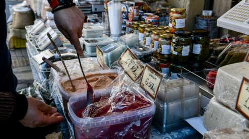 Καθαρά Δευτέρα: Πώς θα λειτουργήσει η αγορά - Τι ισχύει για τα σούπερ μάρκετ - Τι θα γίνει με τις λαϊκές αγορές