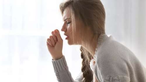 Επίμονος βήχας; 4 πιθανές αιτίες και η λύση