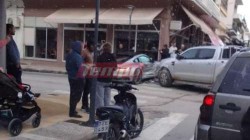 Porsche έπεσε πάνω σε αγροτικό και μπήκε σε ζαχαροπλαστείο στη Βάρδα [Εικόνες]