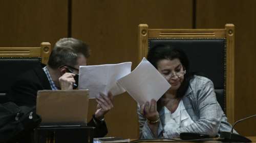 Δίκη Χρυσής Αυγής: Το δικαστήριο δεν εξάντλησε την αυστηρότητά του, λέει η δικηγόρος της οικογένειας Φύσσα