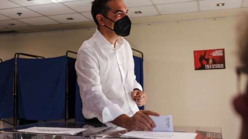 Επίθεση της ΕφΣυν στα &quot;Νέα&quot; και τον Γιώργο Παπαχρήστο - &quot;Πλερέζες στο Συγκρότημα&quot; για τις κάλπες του Τσίπρα