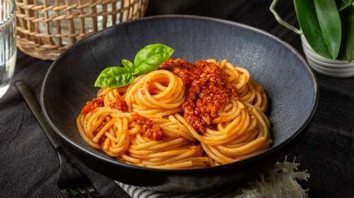 Μακαρόνια με κιμά σε 1 κατσαρόλα- Φτιάξε το πιο κλασικό φαγητό χωρίς κόπο