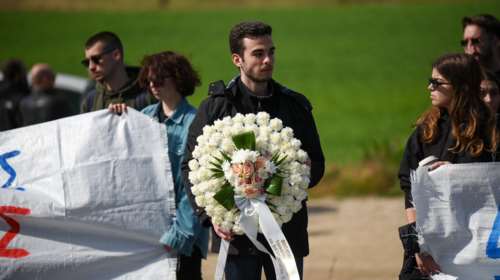 Ξεσπάει αδερφός θύματος στα Τέμπη: &quot;Ήξεραν για νεκρούς και αγνοούμενους αλλά έδωσαν εντολή να καθαριστεί ο χώρος&quot;