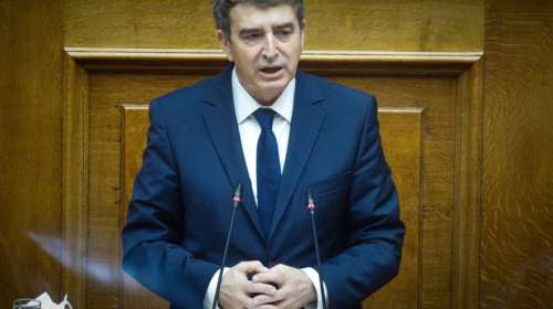 Άγρια κόντρα ΣΥΡΙΖΑ - Χρυσοχοΐδη για τις πυρκαγιές: "Είσαι εξαφανισμένος" - "Σε όλες τις πυρκαγιές ήμουν παρών"