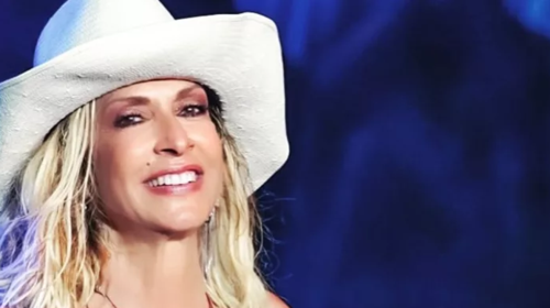 Άννα Βίσση: Η σφιχτή και stylish αγκαλιά στην κόρη της, Σοφία Καρβέλα