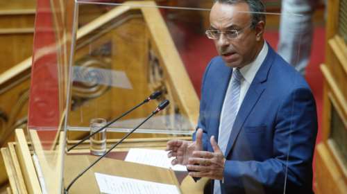 Σταϊκούρας: Θα σταθούμε δίπλα στην κοινωνία - Παροδικό φαινόμενο οι αυξήσεις τιμών