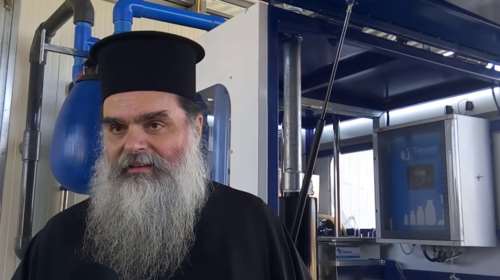 Προκλητικός ιερέας στο Αγρίνιο: Κοινώνησα 700 πιστούς τα Χριστούγεννα, δεν μεταδίδεται ο κορονοϊός