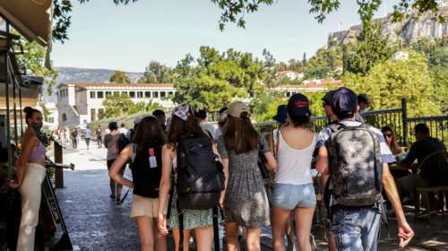 Χαμόγελο του Παιδιού: Μεγάλη αύξηση στις κλήσεις για κακοποίηση και υποστήριξη παιδιών