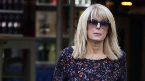 Εύη Δρούτσα: Ο Τριαντάφυλλος &quot;έριξε κάτω&quot; όλη την Ελλάδα - Τραγούδησε με τη Νατάσα Θεοδωρίδου για να τη βοηθήσει στην καριέρα της