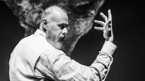 Τελευταίες παραστάσεις για την "Πύλη της Κόλασης" στο Αμφι-θέατρο Σπύρου Ευαγγελάτου