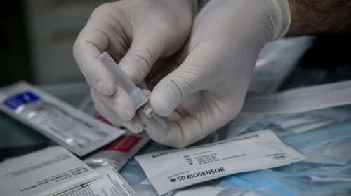 Αποκαλύψεις γερμανικών ΜΜΕ: Aπάτη με τα γρήγορα διαγνωστικά τεστ