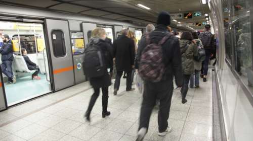 Δεκάδες προσαγωγές σε μεγάλη επιχείρηση της ΕΛ.ΑΣ. για κλοπές στα Μέσα Μεταφοράς