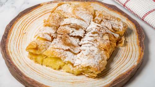 Η viral μπουγάτσα που θα φτιάξεις μόνο με 3 υλικά