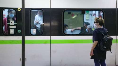 Μέχρι και 9 ευρώ χαμηλότερες τιμές σε Μετρό, λεωφορεία, ΚΤΕΛ και ταξί : Λόγω της μείωσης του ΦΠΑ- Πίνακες