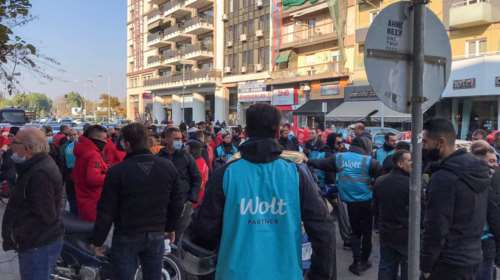 Wolt: Απεργούν οι ντιλιβεράδες, ζητούν να μην μειωθεί η αμοιβή τους- Με προβλήματα οι παραγγελίες