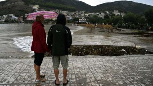 Καιρός: Ξεπέρασαν τους 6.000 οι κεραυνοί που έπεσαν την Πέμπτη -  Βροχές και καταιγίδες έως την Κυριακή