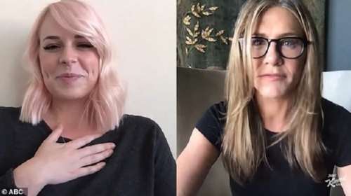 Κορονοϊός: Η έκπληξη της Τζένιφερ Άνιστον σε νοσοκόμα που νοσεί [Βίντεο]