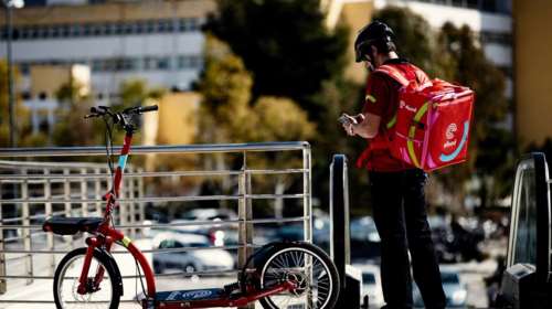 Επιθεωρητές Εργασίας έκαναν on line παραγγελία εν μέσω καύσωνα και τσάκωσαν e-food και Wolt να λειτουργούν κανονικά