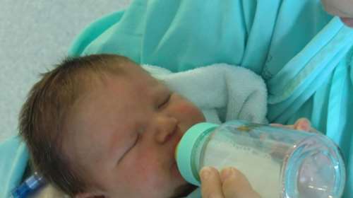 Lactalis-Ανάκληση βρεφικού γάλακτος: Μήνυση κατ' αγνώστων καταθέτει η οργάνωση προστασίας των καταναλωτών Foodwatch