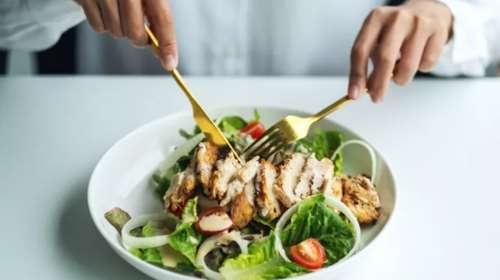 8 ενδείξεις ότι έχεις έλλειψη πρωτεΐνης