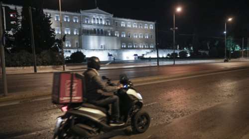 Lockdown στην Αττική: Κανονικά θα λειτουργήσουν "delivery" και "take away"